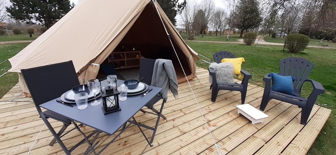 Tente Bell Au Camping Hautoreille Bannes  Eksteriør billede